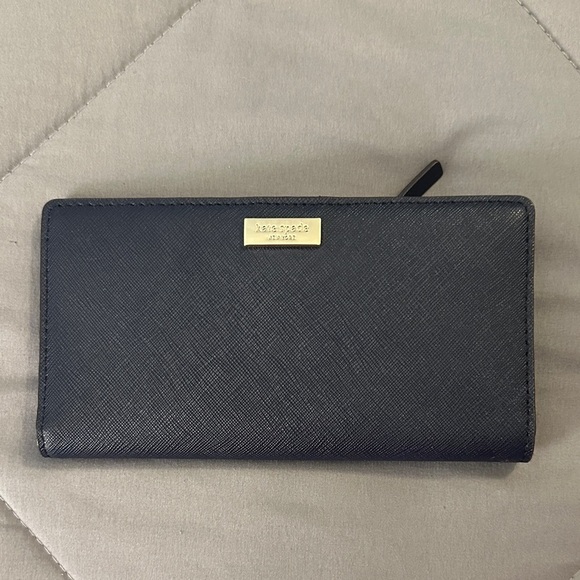 Kate Spade Navy Wallet - Picture 1 of 4